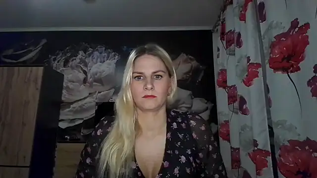 Snapshot of DagmarieFlirt chatting on October 2025 06:03:01 PM DagmarieFlirt online show from October 2025 06:03:01 PM