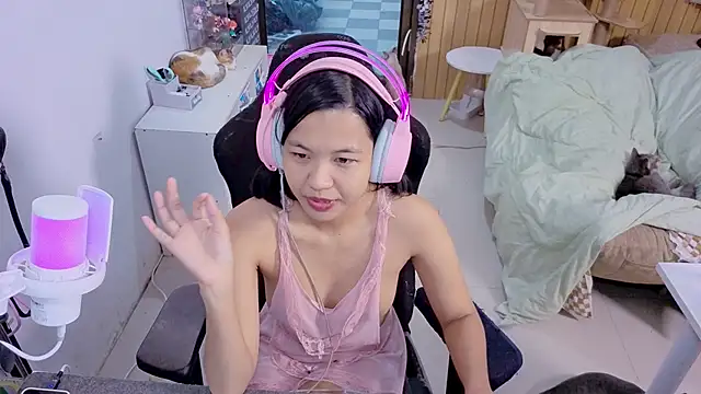 Kana G online show from November 2025 09:41:01 AM