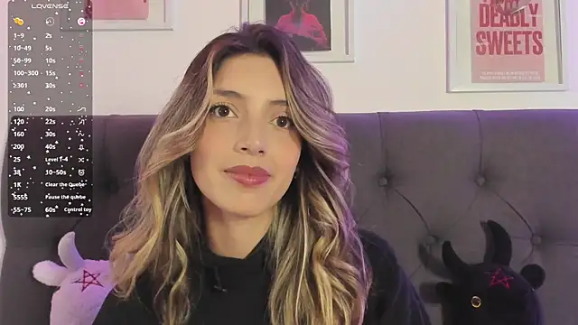 Snapshot of IsadoraGalle_ chatting on March 2026 05:02:02 AM IsadoraGalle online show from March 2026 05:02:02 AM