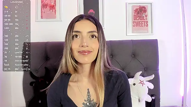 Snapshot of IsadoraGalle_ chatting on April 2026 07:55:02 PM IsadoraGalle online show from April 2026 07:55:02 PM