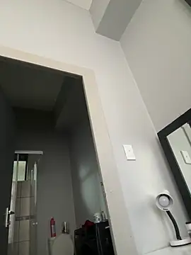 slimcateee online show from October 2025 05:37:01 AM