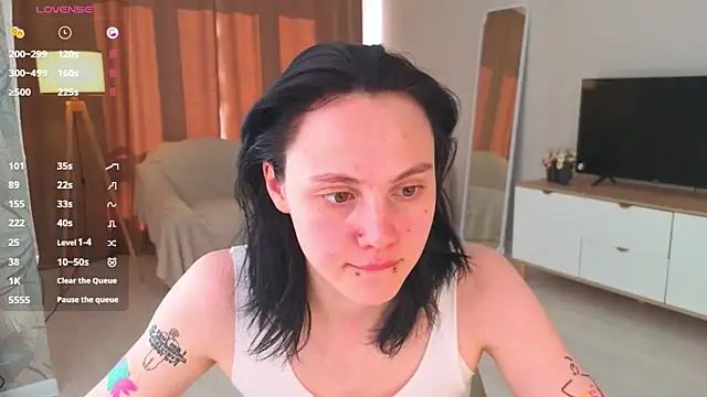 MaryCoopeer online show from May 2026 05:03:01 AM
