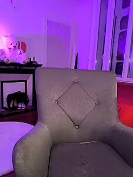 emma4xxx online show from March 2025 07:49:02 PM