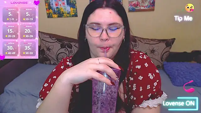 JuliaKeln online show from May 2026 04:37:01 PM