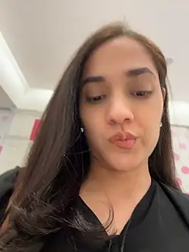 CuteeRose online show from July 2026 05:06:02 PM