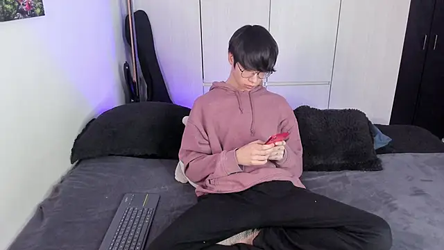 Snapshot of Aventure_Twinks chatting on January 2025 08:21:02 AM Aventure Twinks online show from January 2025 08:21:02 AM