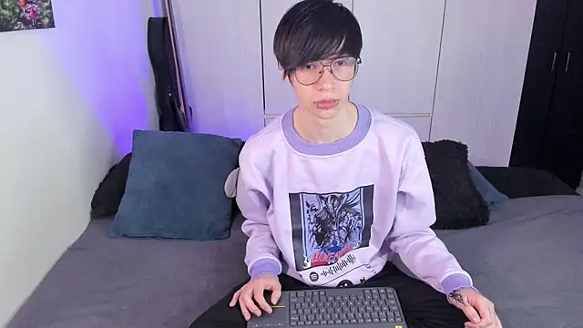 Snapshot of Aventure_Twinks chatting on January 2025 08:46:02 AM Aventure Twinks online show from January 2025 08:46:02 AM