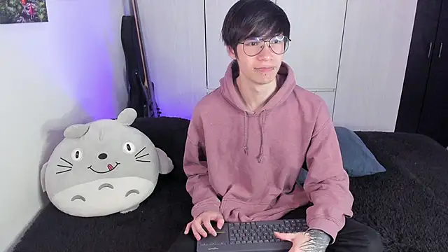 Snapshot of Aventure_Twinks chatting on January 2025 11:20:01 AM Aventure Twinks online show from January 2025 11:20:01 AM