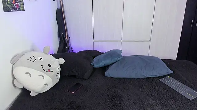 Snapshot of Aventure_Twinks chatting on January 2025 02:21:01 PM Aventure Twinks online show from January 2025 02:21:01 PM