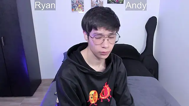 Snapshot of Aventure_Twinks chatting on March 2025 07:32:01 PM Aventure Twinks online show from March 2025 07:32:01 PM