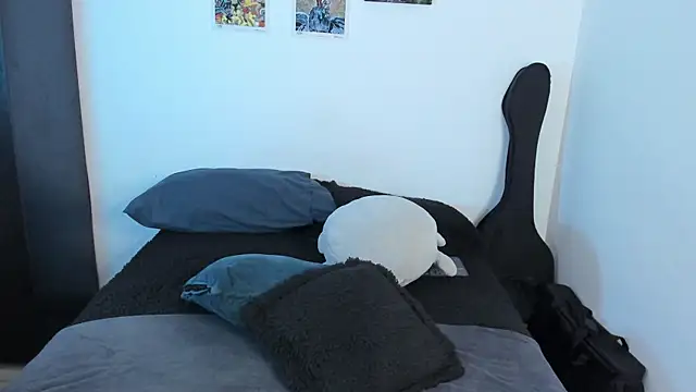 Snapshot of Aventure_Twinks chatting on January 2026 06:31:02 PM Aventure Twinks online show from January 2026 06:31:02 PM