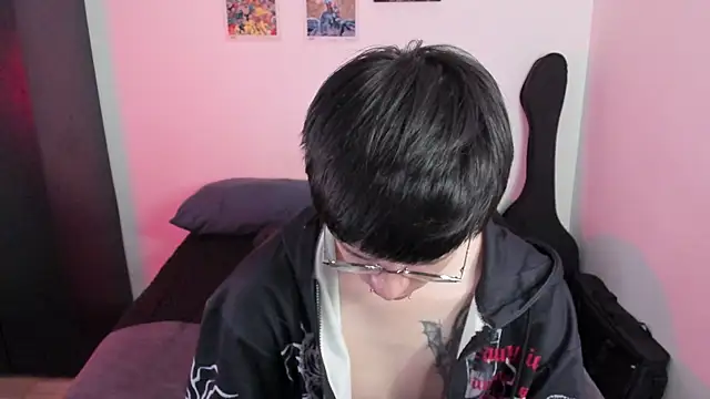 Snapshot of Aventure_Twinks chatting on January 2026 07:01:02 AM Aventure Twinks online show from January 2026 07:01:02 AM