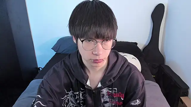 Snapshot of Aventure_Twinks chatting on March 2026 09:59:02 PM Aventure Twinks online show from March 2026 09:59:02 PM