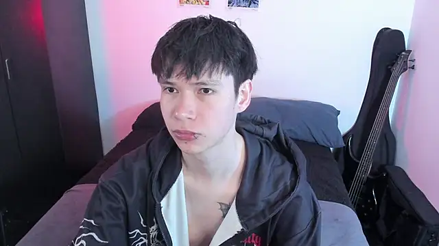 Aventure Twinks online show from June 2026 08:40:02 PM