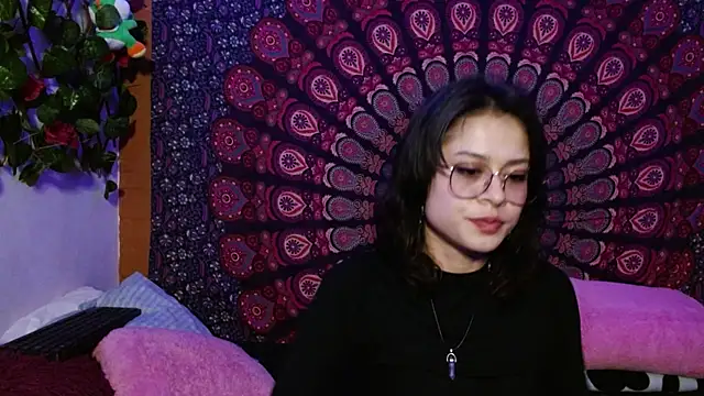 Snapshot of AbbySccott chatting on March 2025 01:13:01 AM AbbySccott online show from March 2025 01:13:01 AM