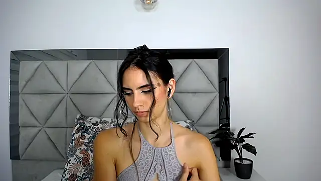 Snapshot of nina_pons chatting on January 2025 08:55:01 PM nina pons online show from January 2025 08:55:01 PM