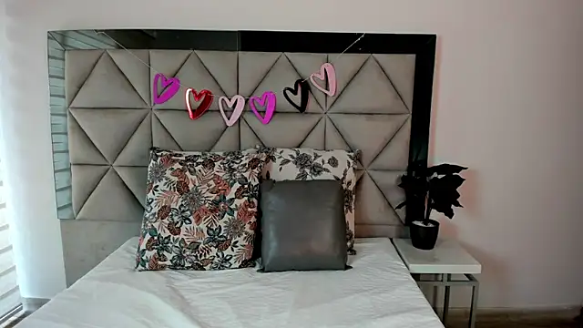 Snapshot of nina_pons chatting on February 2025 09:53:02 PM nina pons online show from February 2025 09:53:02 PM