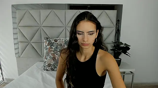 Snapshot of nina_pons chatting on February 2025 08:49:02 PM nina pons online show from February 2025 08:49:02 PM