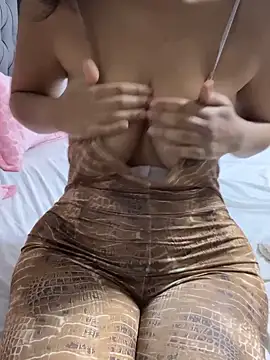 Isabellafantazy online show from December 2024 02:44:01 PM