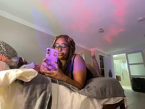 youluuvxo online show from July 2026 11:47:02 PM