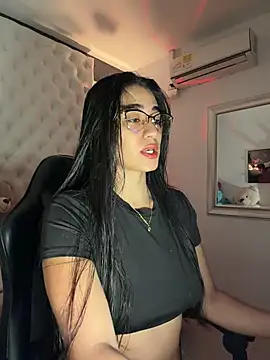 Snapshot of ZarahEvans chatting on February 2026 09:30:02 PM ZarahEvans online show from February 2026 09:30:02 PM