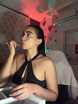 Snapshot of ZarahEvans chatting on February 2026 08:38:01 PM ZarahEvans online show from February 2026 08:38:01 PM