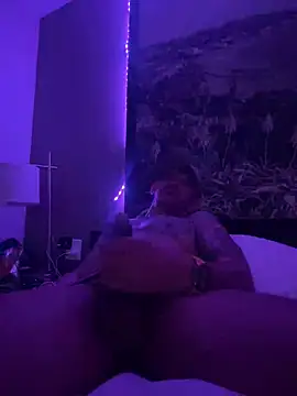 RoodoggXL online show from January 2025 12:35:01 PM