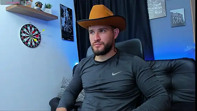 Snapshot of AndrewDiaz chatting on January 2025 03:01:02 AM AndrewDiaz online show from January 2025 03:01:02 AM