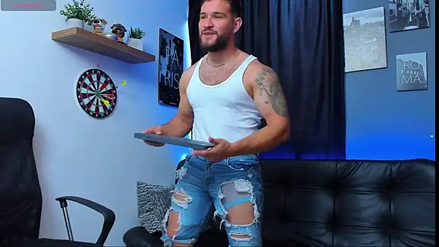 Snapshot of AndrewDiaz chatting on January 2025 09:36:01 PM AndrewDiaz online show from January 2025 09:36:01 PM