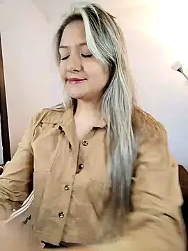 Snapshot of valeriahunter1 chatting on December 2024 11:24:02 PM valeriahunter1 online show from December 2024 11:24:02 PM