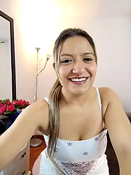 Snapshot of valeriahunter1 chatting on October 2025 09:44:01 PM valeriahunter1 online show from October 2025 09:44:01 PM