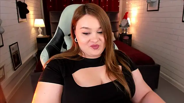 Snapshot of KimberlyMaran chatting on January 2025 06:43:02 PM KimberlyMaran online show from January 2025 06:43:02 PM