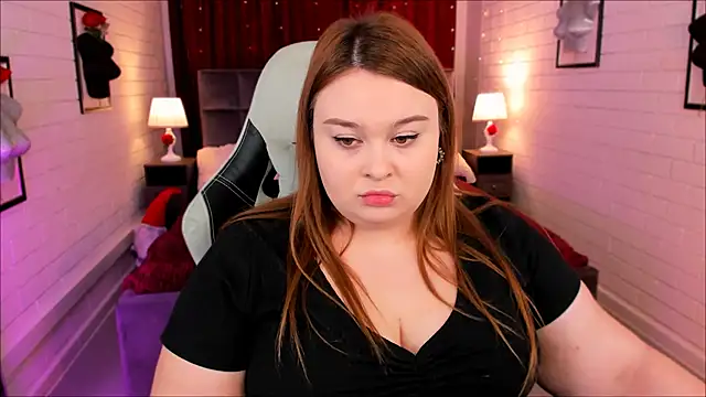 Snapshot of KimberlyMaran chatting on February 2025 09:06:02 AM KimberlyMaran online show from February 2025 09:06:02 AM