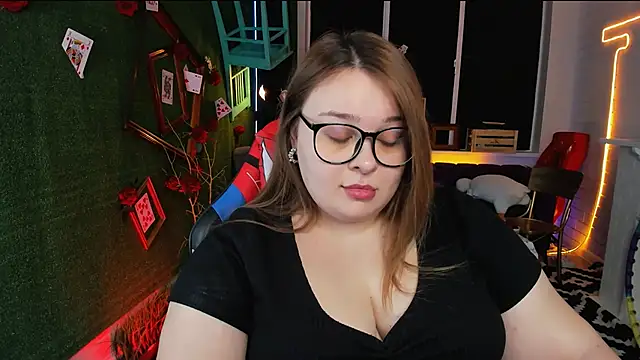 Snapshot of KimberlyMaran chatting on February 2025 09:12:02 AM KimberlyMaran online show from February 2025 09:12:02 AM