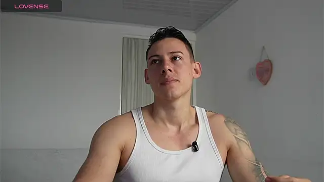 Muscle King Cum online show from April 2026 01:39:01 PM
