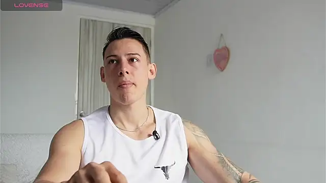 Muscle King Cum online show from April 2026 01:16:02 PM