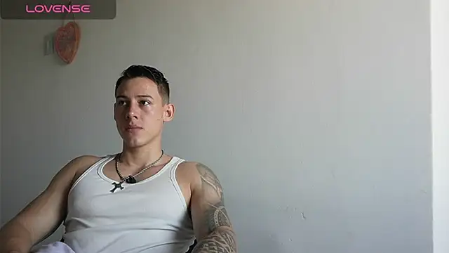 Muscle King Cum online show from July 2026 01:43:02 PM