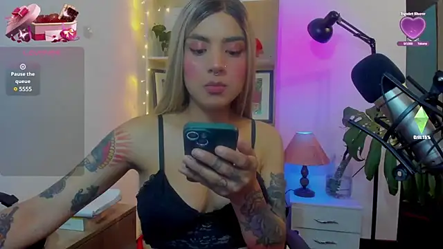 Yeriawaddell  online show from January 2025 02:00:02 AM