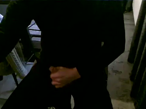 hornyman18cm39 online show from December 2024 11:18:01 AM