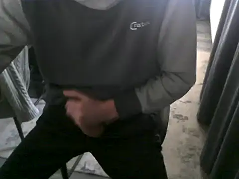 hornyman18cm39 online show from January 2025 11:30:02 AM