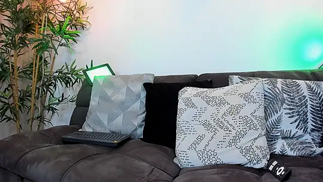 SebastianVilla  online show from June 2026 08:18:01 PM