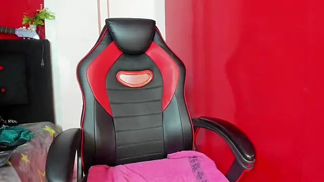 Andrefoxx  online show from October 2025 04:02:02 PM