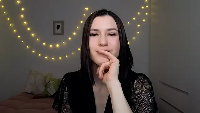 AliciaNewell online show from May 2026 09:15:01 AM