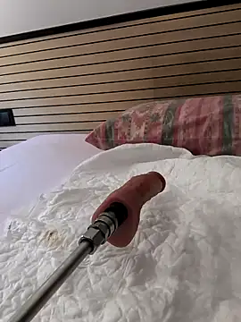 Snapshot of parejamlga58 chatting on April 2026 01:42:02 PM parejamlga58 online show from April 2026 01:42:02 PM