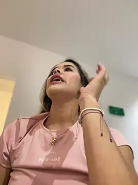 Snapshot of Emilia_Bakerr chatting on January 2025 06:38:02 PM Emilia Bakerr online show from January 2025 06:38:02 PM