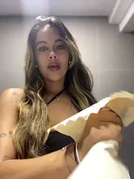 Snapshot of Emilia_Bakerr chatting on February 2025 04:47:01 PM Emilia Bakerr online show from February 2025 04:47:01 PM