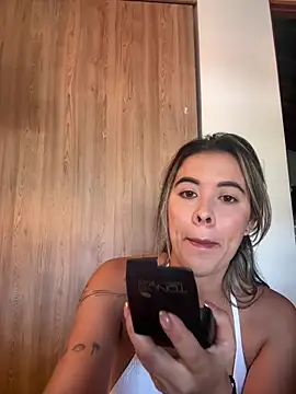 Emilia Bakerr online show from July 2026 07:52:01 PM