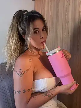 Emilia Bakerr online show from July 2026 08:52:02 PM