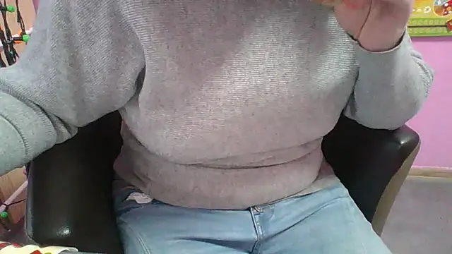 Snapshot of Lucinka1 chatting on March 2025 02:55:02 PM Lucinka1 online show from March 2025 02:55:02 PM