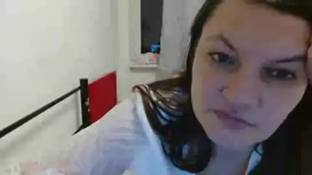 Snapshot of Lucinka1 chatting on January 2026 04:00:01 PM Lucinka1 online show from January 2026 04:00:01 PM